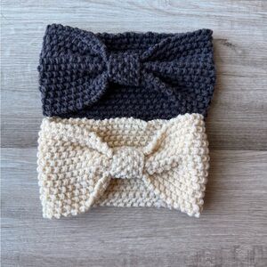 Chunky Knit Hair Accessories (1) Dark Gray and (1) Soft Cream‎